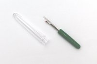 Páráček nití v plastovém pouzdře- zelený, délka 120 mm