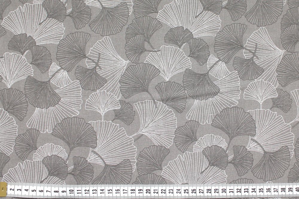 Dekoračná bavlněná látka- 374320/33, sivo-biele listy na sivom podkade= ZVYŠOK 2,90 m x 1,40 m - Šírka: 140cm